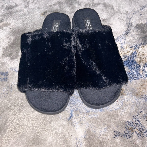 Dearfoams Women's Molded Footbed Slide Slippers - Picture 3 of 5
